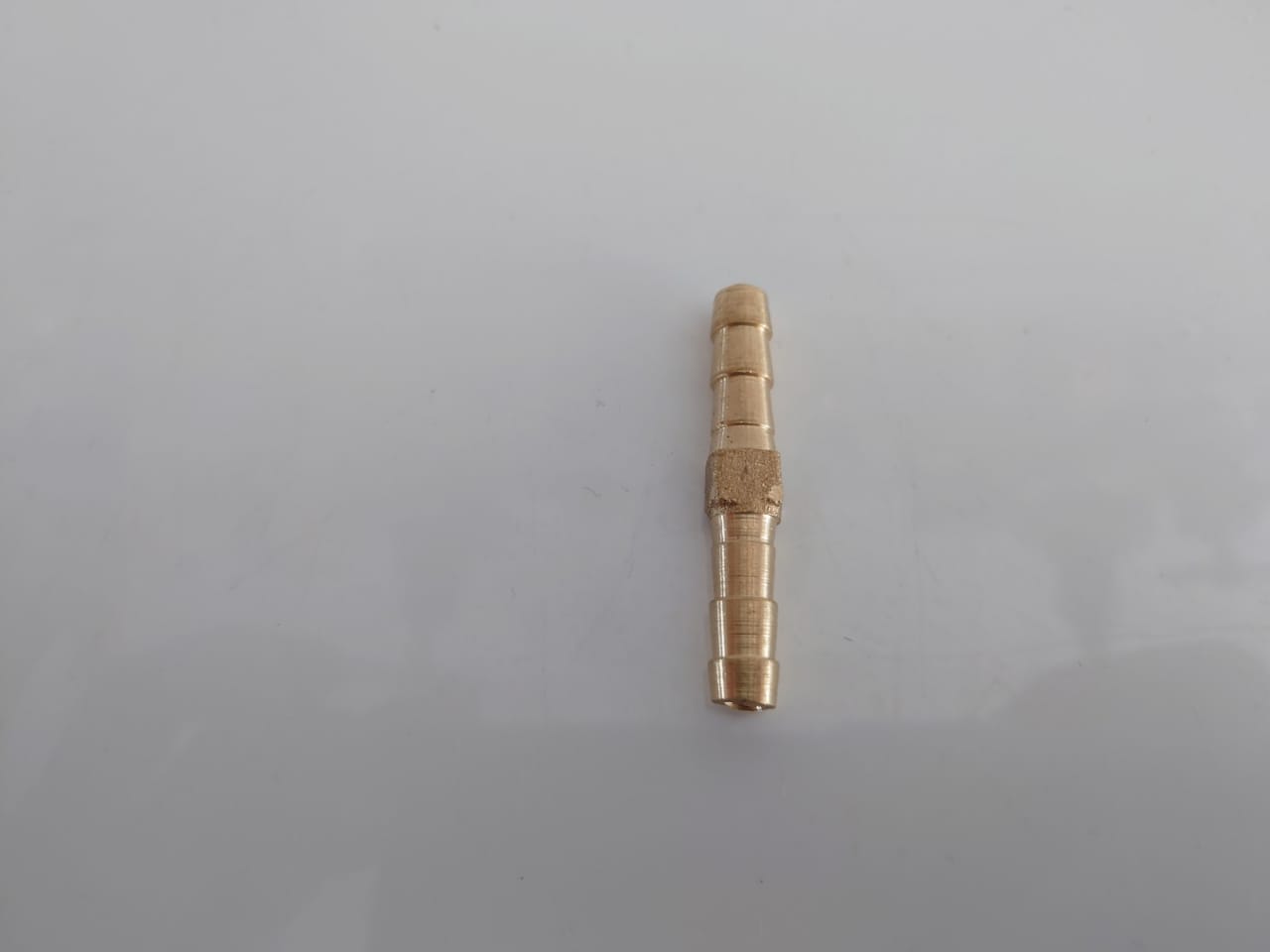 штуцер 6